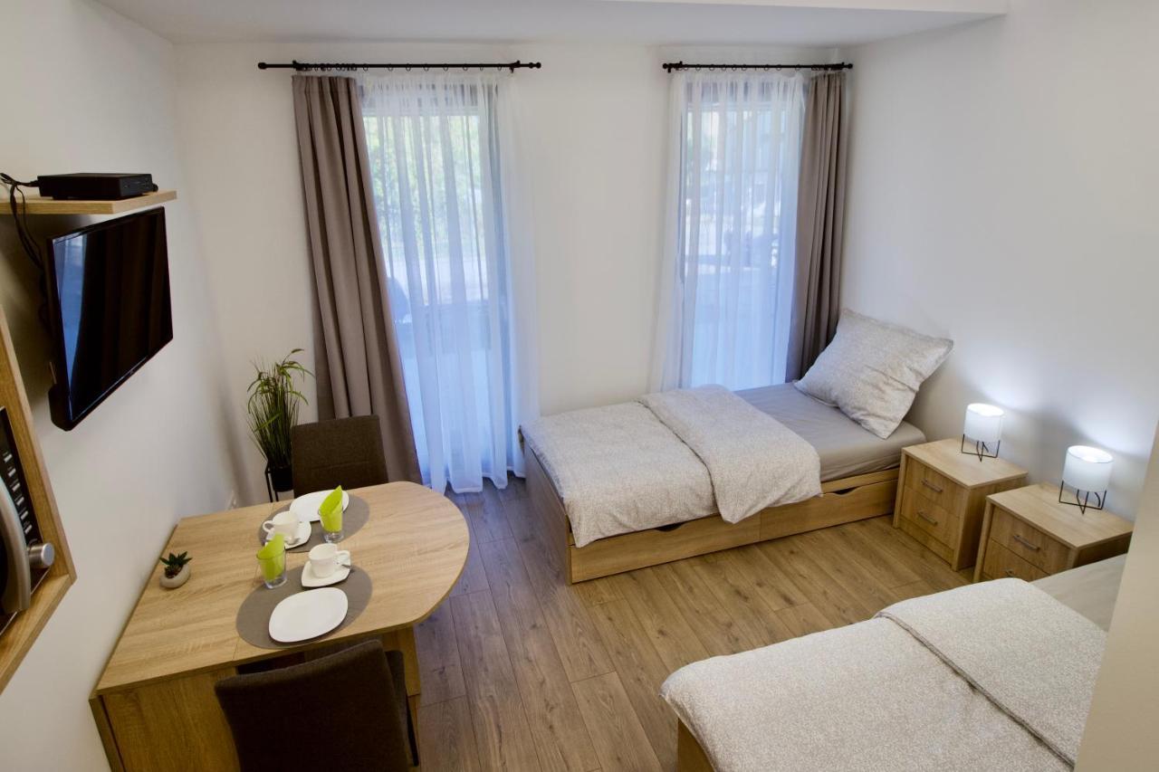 Sport Centrum Apartman Pápa Exterior foto