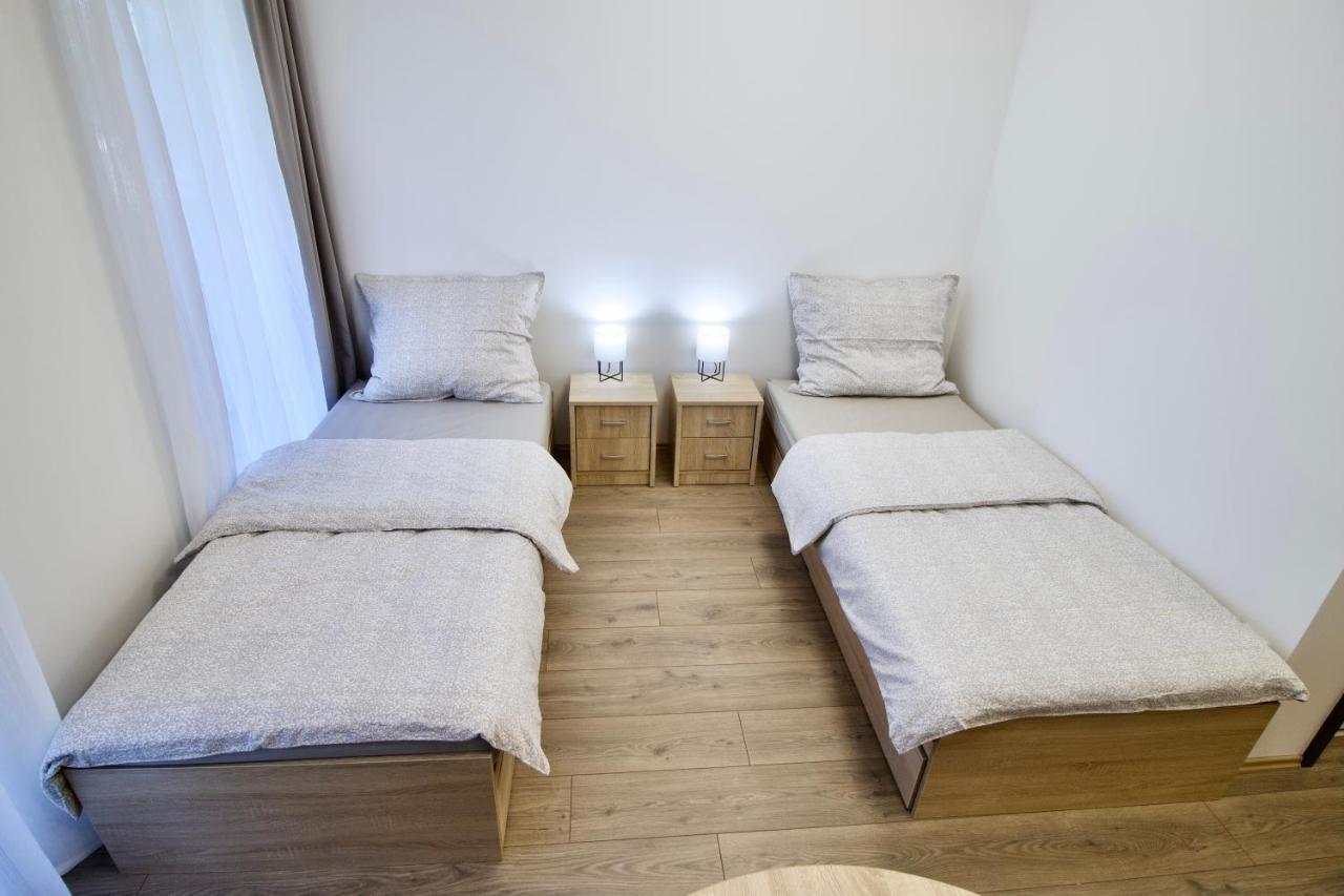 Sport Centrum Apartman Pápa Exterior foto